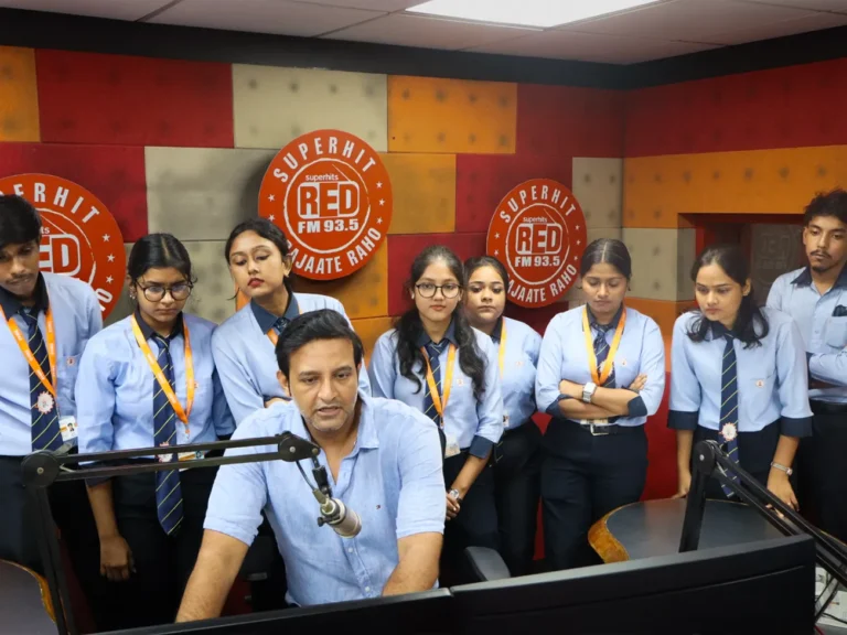 Red FM 93.5